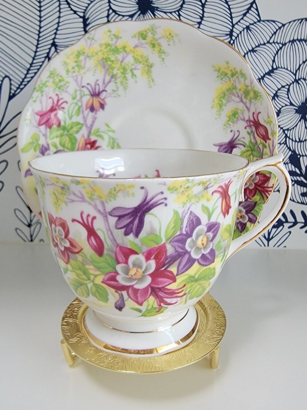 Royal Albert Columbine teacup & saucer, made in England 1950s pink purple floral